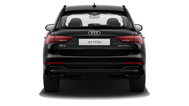 Audi Q3 45 TFSI e S edition Interieur S Line - Sportstoelen - Parkeerhulp plus - Achteruitrijcamera - Comfortsleutel - Achterklep automatisch - Cruise control - Hill hold assist - Verkeersbordenherkenning - Audi drive select -