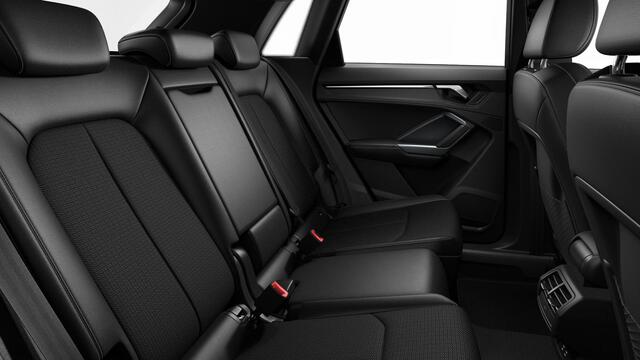 Audi Q3 45 TFSI e S edition Interieur S Line - Sportstoelen - Parkeerhulp plus - Achteruitrijcamera - Comfortsleutel - Achterklep automatisch - Cruise control - Hill hold assist - Verkeersbordenherkenning - Audi drive select -