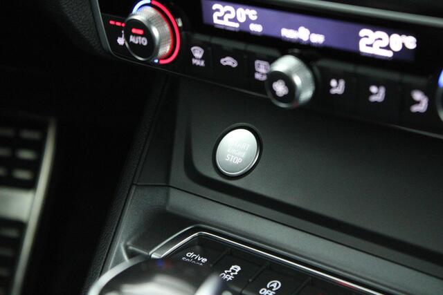 Audi Q3 Sportback 35 TFSI 150pk S-Tronic 2x S-Line Trekhaak B&O Keyless Leder Matrix Led Virtual Cockpit Navigatie