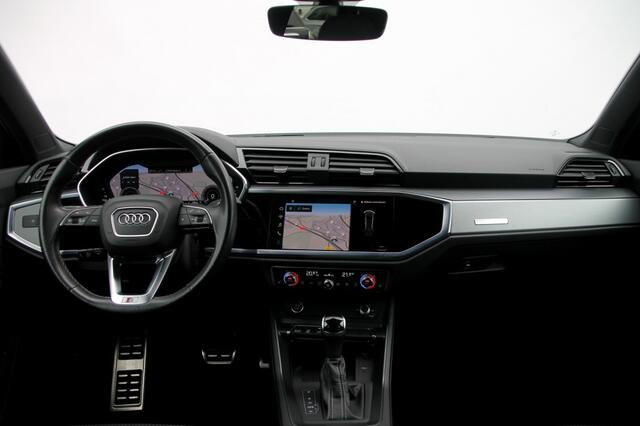 Audi Q3 45 TFSIe S-Line - 245 pk **Pano / Trekhaak / Dodehoek
