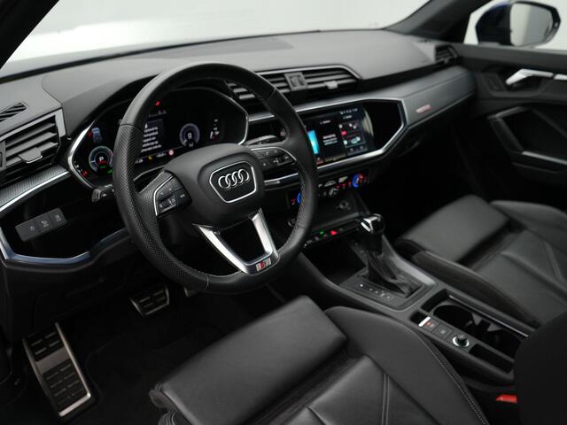 Audi Q3 45 TFSI e 245 pk S tronic S-Line / S-Line | Leder/alcantara | Alcantara interieurdelen | Achteruitrijcamera | Navigatie | Stoelverwarming
