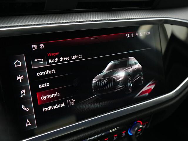Audi Q3 45 TFSI e 245 pk S tronic S-Line / S-Line | Leder/alcantara | Alcantara interieurdelen | Achteruitrijcamera | Navigatie | Stoelverwarming