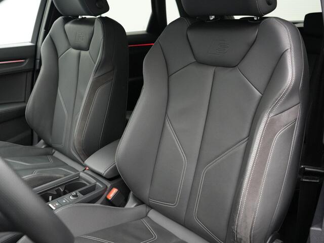 Audi Q3 45 TFSI e 245 pk S tronic S-Line / S-Line | Leder/alcantara | Alcantara interieurdelen | Achteruitrijcamera | Navigatie | Stoelverwarming