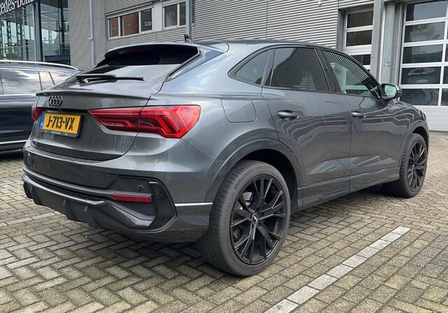 Audi Q3 Sportback 45 TFSI quattro edition one / Trekhaak / Panoramadak / Camera / Leder / 20'' / Matrix LED / Navigatie / Stoelverwarming / DAB / ACC
