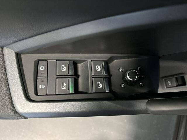 Audi Q3 35 Tfsi 150pk S-tronic S edition Competition · Camera · Apple/Android Car Play · Navi · Elektr. Achterklep · Park Assist · 19'' Inch · Garantie t/m 28-04-2028 of 100.000km