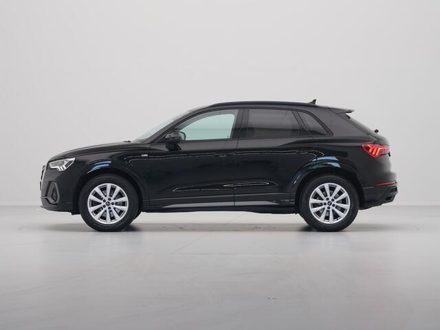 Audi Q3 45 TFSI e 245 pk S line edition Panoramadak Navi Parking plus Camera