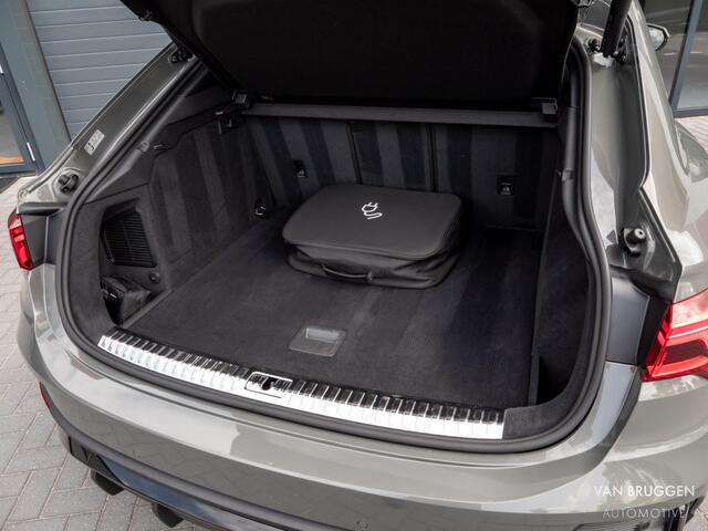 Audi Q3 Sportback 45 TFSI E S-Line Pano Trekhaak ACC 20" BTW Chronos