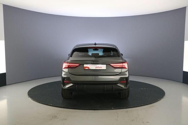 Audi Q3 Sportback 35 TFSI S Edition | Pano | Virtual cockpit | Camera | Led | ACC | Stoelverwarming |