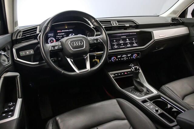 Audi Q3 Sportback 35 TFSI S Edition | Pano | Virtual cockpit | Camera | Led | ACC | Stoelverwarming |