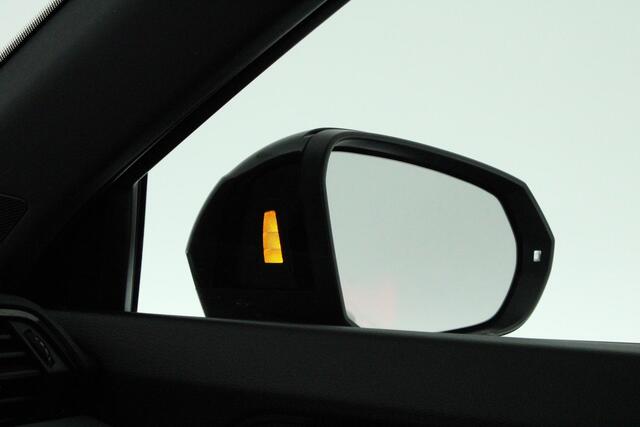 Audi Q3 Sportback 45 TFSI e 245pk 2x S-Line Trekhaak Camera Sonos Virtual Cockpit Navigatie