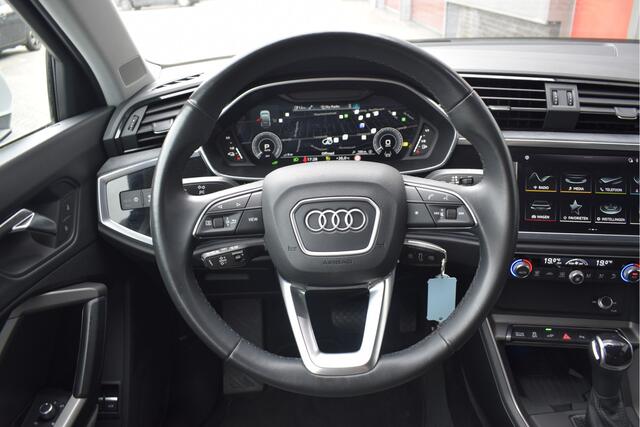 Audi Q3 Sportback 45 TFSI e Edition Matrix LED, Virtual cockpit, Adaptive cruise, Elek. achterklep, Stoelverwarming
