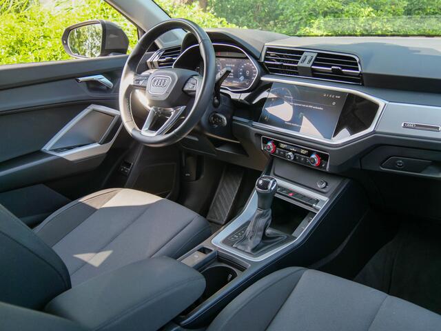 Audi Q3 45 TFSI e Advanced edition | 20" | APPLE CARPLAY |