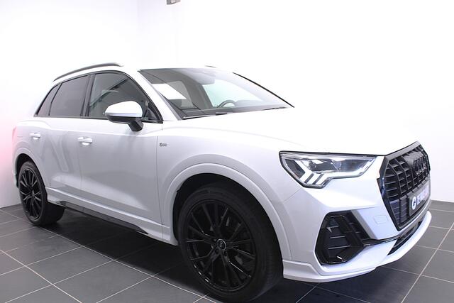 Audi Q3 35 TFSI S-Line/20 inch/Camera/Leder/Matrix led