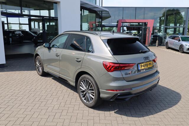 Audi Q3 45 TFSI e S edition 245PK / 180kW, S-Line in- en exterieur, achteruitrijcamera (rear view), privacy glas, 18" lichtmetalen velgen, keyless entry, zwarte hemel, climate control, ECC, parkeersensoren voor en achter (pdc), halflederen sportstoelen, navigatie