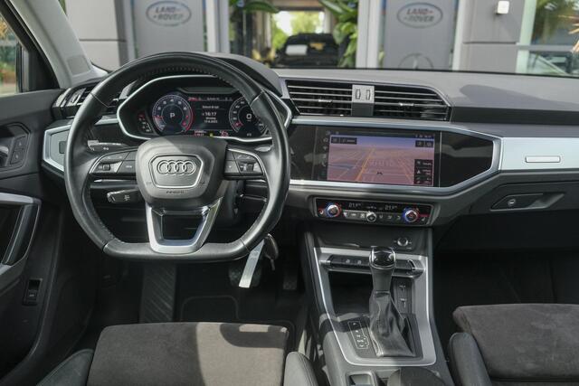 Audi Q3 35 TFSI 150pk S-line Panoramadak *BTW* Virtual cockpit Trekhaak Camera Sportstoelen Navigatie