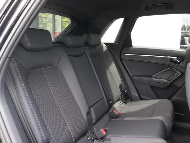 Audi Q3 35 TFSI Pro Line S | S-line in- en exterieur | Elektrische stoelen + klep | Dodehoekdetectie | Cruise control | App-connect | Navigatie |