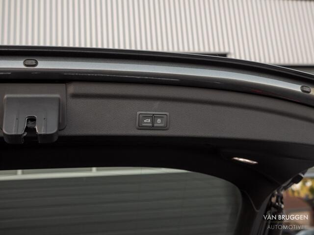 Audi Q3 Sportback 35 TFSI S-Line Pano E-Stoelen 360 Keyless BTW ACC 20"