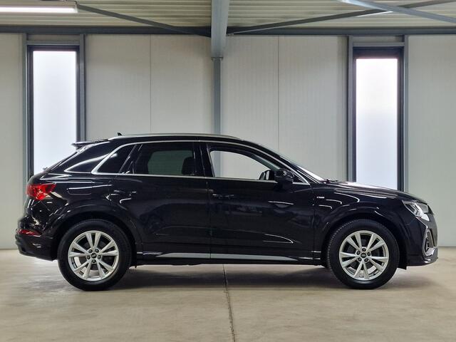Audi Q3 35 TFSI 150pk S-Tronic S-Line Camera, Virtual cockpit, Leder/alcantara