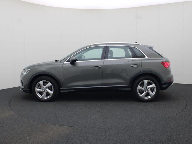 Audi Q3 40 TFSI 190pk S-tronic quattro Business Edition · Apple Car Play · Drive select ·Parkeersensoren · Navigatie ·