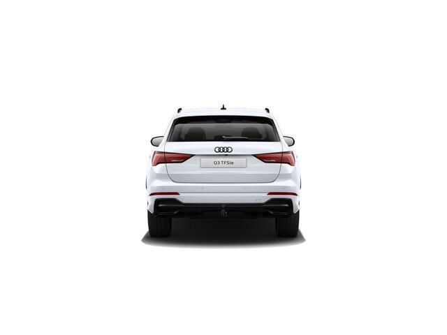 Audi Q3 45 TFSI e S edition 245pk | komt eind juli binnen | Parkeercamera | Trekhaak | 19 inch lichtmetalen velgen | Verwambare voorstoelen