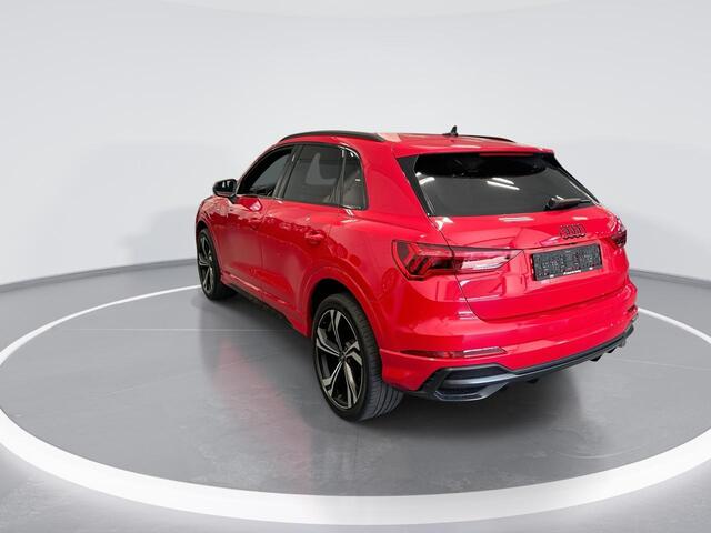 Audi Q3 45 Tfsie 245pk S-tronic S edition ·20'' Velgen · Navi · Cruise Control · Dodehoek Detectie · Cruise Control · Elek. Achterklep · Stoelverwarming · P-Sensoren ·