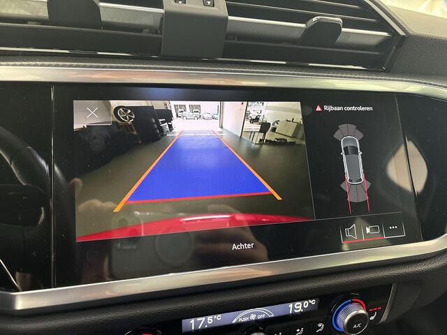Audi Q3 45 Tfsie 245pk S-tronic S edition ·20'' Velgen · Navi · Cruise Control · Dodehoek Detectie · Cruise Control · Elek. Achterklep · Stoelverwarming · P-Sensoren ·