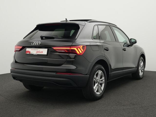Audi Q3 45 TFSI e 245 pk S-tronic Advanced edition | Panoramadak | Trekhaak | Leder | Elektr. verstelbare stoel | Achteruitrijcamera