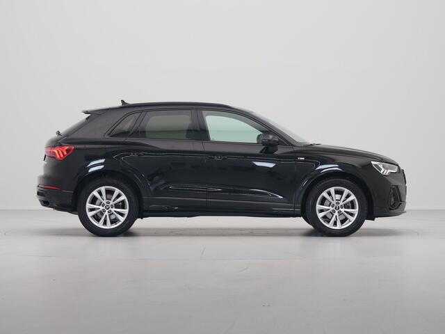 Audi Q3 35 TFSI 150 pk S edition Navi, PDC, Optiek zwart 28