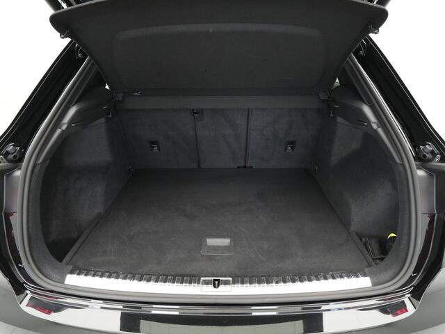 Audi Q3 35 TFSI 150 pk S edition Navi, PDC, Optiek zwart 28