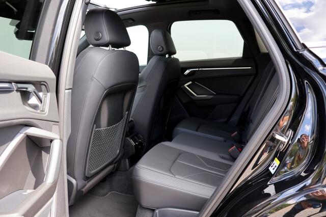 Audi Q3 45 TFSIe S-Line - 245 pk **Pano / Sonos / Trekhaak / Leer