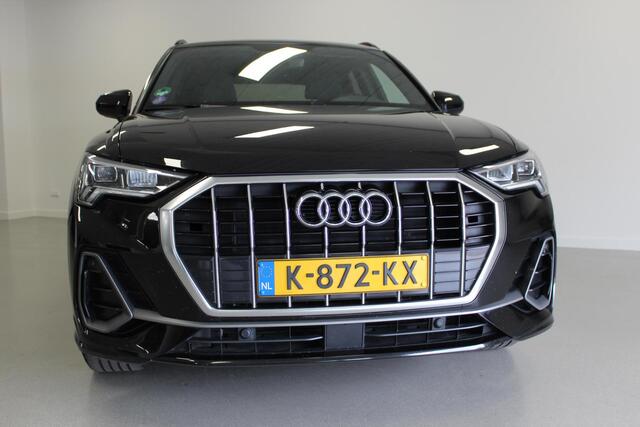 Audi Q3 35 TFSI S edition | CARPLAY | WEGKL-TRHAAK | LED | CLIMA | CRUISE | STOEL-VERW | NAVI | D-GLAS |
