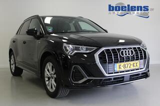 audi-q3-35-tfsi-s-edition--carplay