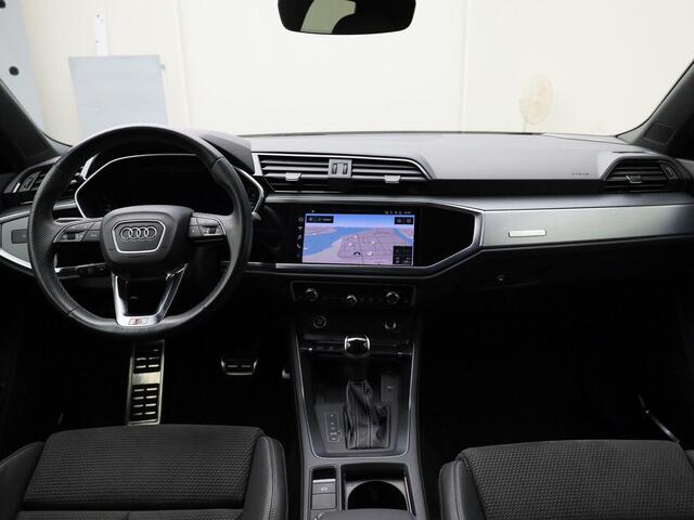 Audi Q3 45 TFSIe 180kW/245PK S Line · Panoramadak · Camera · Navigatie · Trekhaak · Stoelverwarming