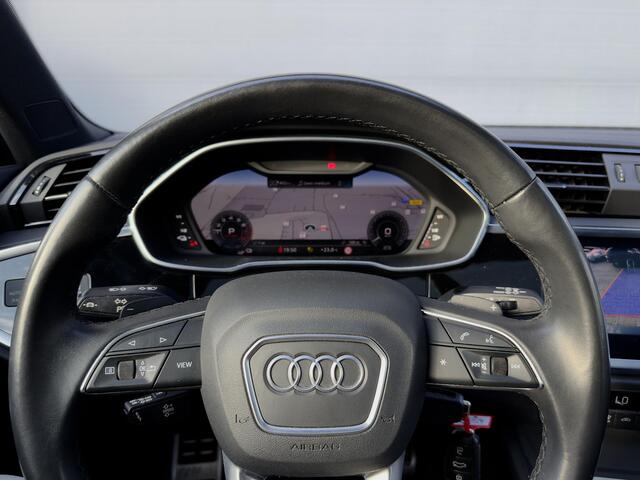 Audi Q3 Sportback 45 TFSI e S-Line Sportback Automaat Pano Matrix