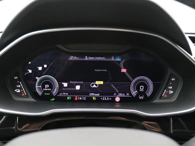 Audi Q3 Sportback 45 TFSI e S Edition 245PK S-Tronic Adaptieve Cruise Control, Keyless, Achteruitrijcamera, Elektr. Achterklep, Stoelverwarming, Full LED, Navi, Trekhaak, 19" LM Velgen