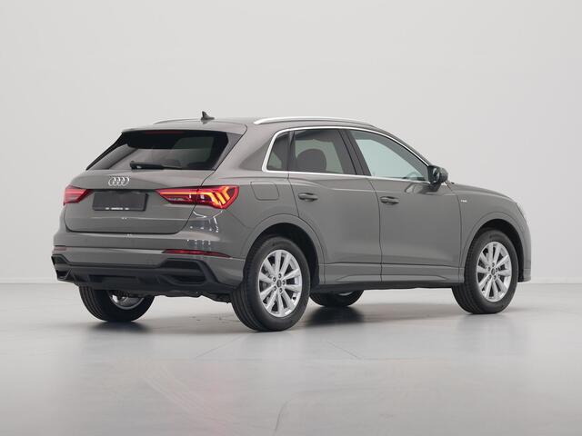Audi Q3 35 TFSI 150 pk S-Tronic S line edition Trekhaak, Navi, Led, Pdc, Car play