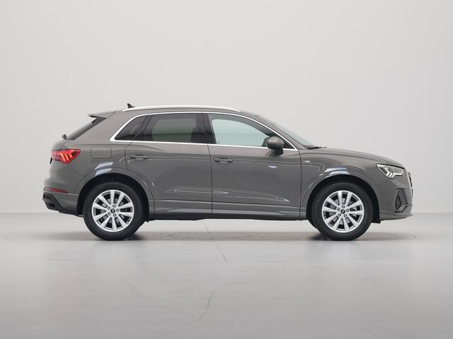 Audi Q3 35 TFSI 150 pk S-Tronic S line edition Trekhaak, Navi, Led, Pdc, Car play