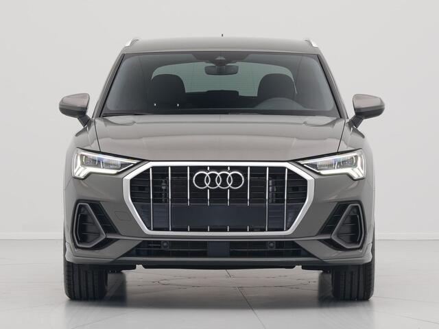Audi Q3 35 TFSI 150 pk S-Tronic S line edition Trekhaak, Navi, Led, Pdc, Car play