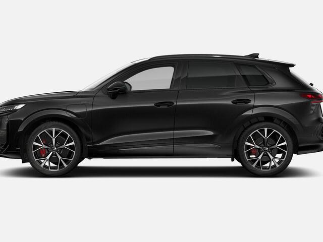 Audi Q3 1.5 200kW e-hybrid S edition 272 PK · Navigatiepakket · Panorama-glasdak · Techniekpakket Pro