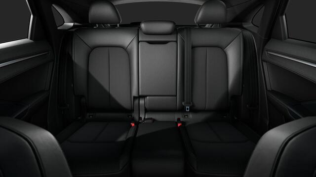 Audi Q3 Sportback 35 TFSI S Edition Competition | Adaptive cruise control | Sonos premium 3d sound | Optiekpakket zwart plus | Ambient verlichting | Keyless |