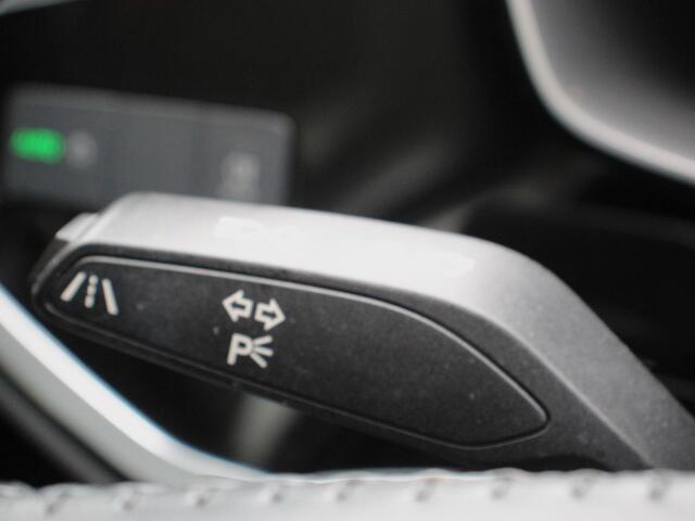 Audi Q3 35 TFSI 150pk S-Tronic Advanced Audi Q3 35 TFSI 150pk S-Tronic Advanced | Navigatie | Climate Control | Adaptieve Cruise Control | Virtual Cockpit | Lichtmetalen Velgen