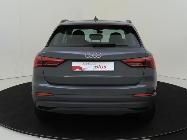 Audi Q3 45 TFSI e Advanced edition | Stoelverwarming | Keyless | Navigatie Plus | Adaptieve cruise control | Achteruitrijcamera | Full LED verlichting | Dodehoek detectie |