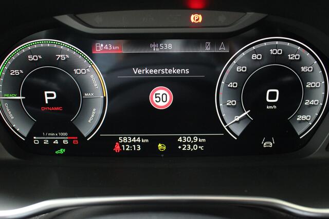 Audi Q3 45 TFSI e (Hybrid) 245pk S Line S-tronic| Navigatie | LM.'20 | Elec.a.Klep | Drive select