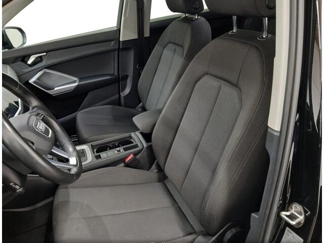 Audi Q3 45 TFSI e edition Incl. Zwenkbare trekhaak