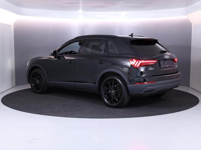 Audi Q3 45 TFSI e Business Edition 245 pk S-tronic | Navigatie | Parkeersensoren | Achteruitrijcamera | LED koplampen | Stoelverwarming |