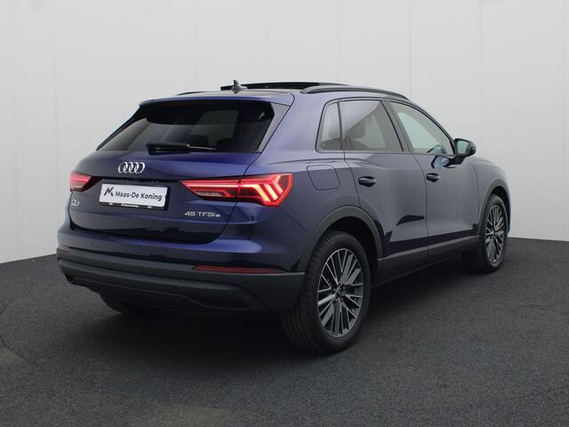 Audi Q3 45 Tfsie 245pk S-tronic Edition · Panoramadak · Navigatie · Camera · P-Sensoren · Elek. Achterklep · Stoelverwarming · 19'' Inch ·
