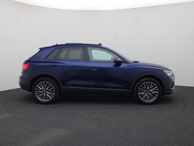 Audi Q3 45 Tfsie 245pk S-tronic Edition · Panoramadak · Navigatie · Camera · P-Sensoren · Elek. Achterklep · Stoelverwarming · 19'' Inch ·