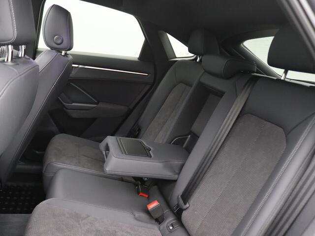 Audi Q3 Sportback 45 TFSI e S Edition 245PK DSG matrix led, trekhaak, adaptive cruise, panormadak, elek. bedienbare achterklep, side assist, 19" Lmv zwart