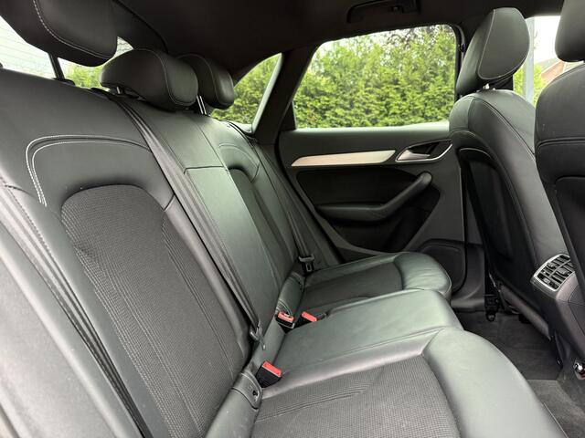 Audi Q3 2.0 TFSi 220pk Quattro S Line, Pano | Camera | NL auto