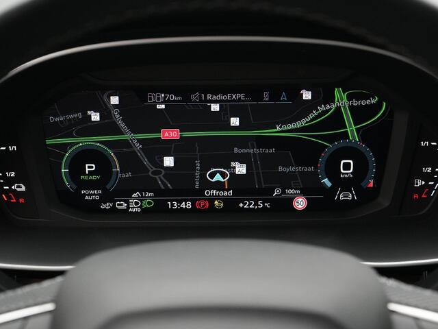 Audi Q3 45 TFSI e 245 pk S-tronic S edition | Trekhaak | Achteruitrijcamera | Standkachel | Cruise Control | 19 inch
